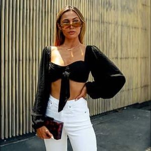 Front knot Peasant crop top